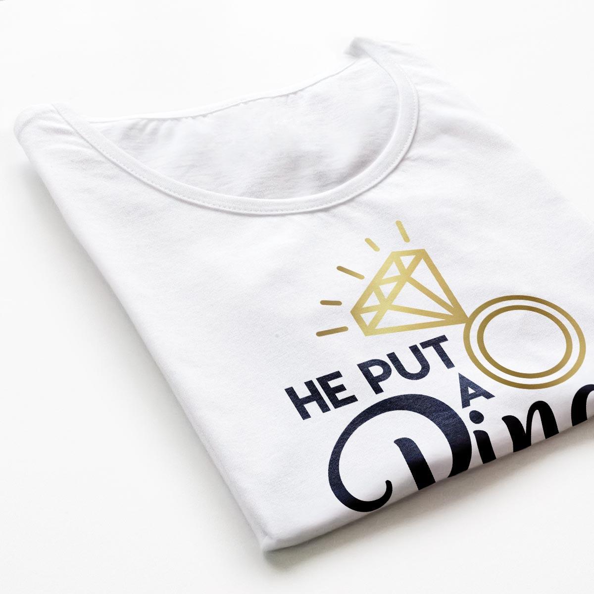 Tricouri petrecerea burlacitelor Put a ring on it - gold 1